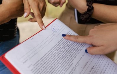 Students checking their grades. Photo from Unsplashed.com.
